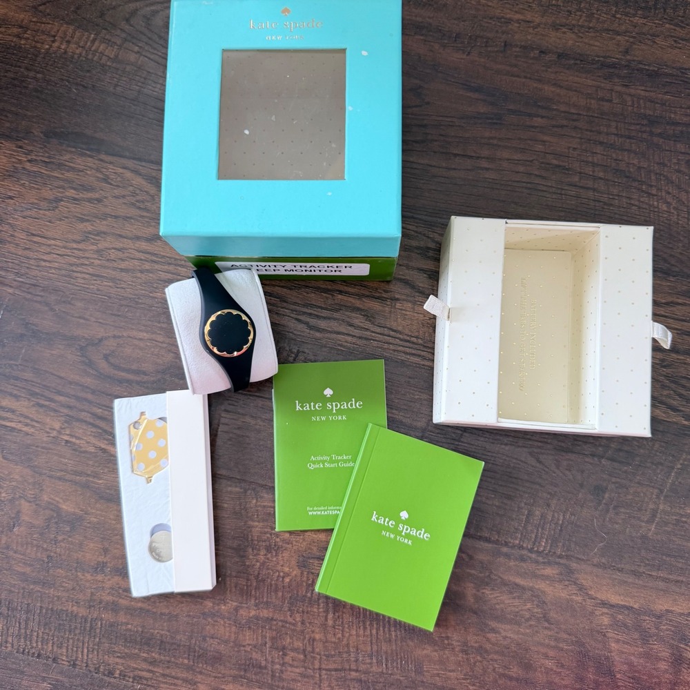 Kate Spade Activity Tracker Women Black Gold Scalloped KSA31203 Smartwatch